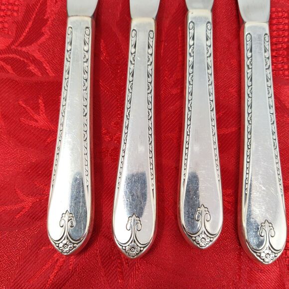 8 BK 1940'S Wm ROGERS "EXQUISITE" Butter Knives Silver Plated Beautiful - Picture 7 of 11
